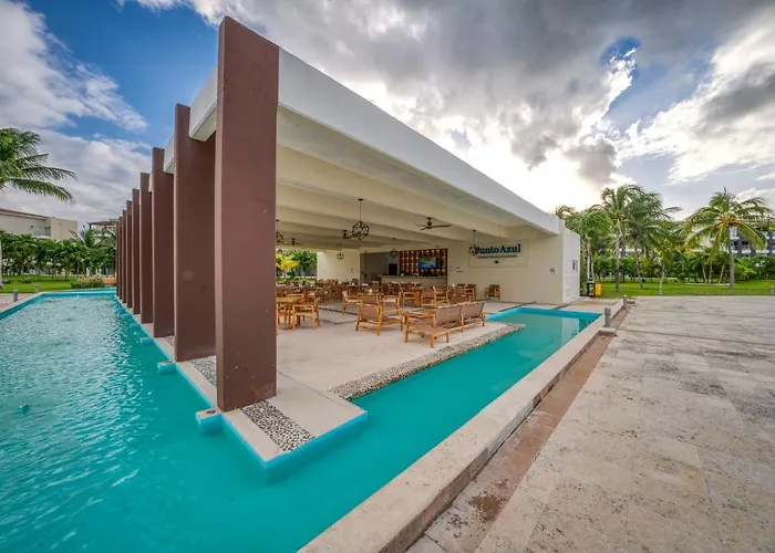 Stunning Ocean Front By Boutique