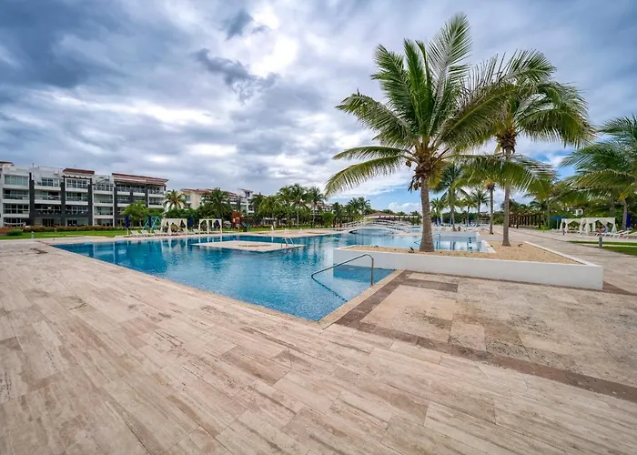 Stunning Ocean Front By Boutique
