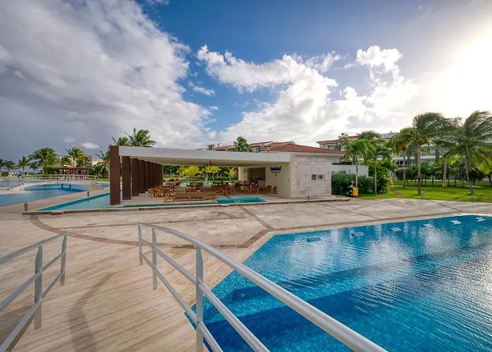 Stunning Ocean Front By Boutique