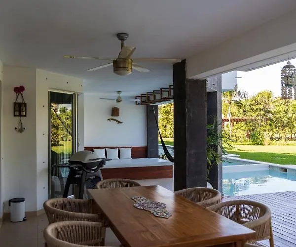 Stunning Ocean Front By Boutique Apartamento Playa del Carmen