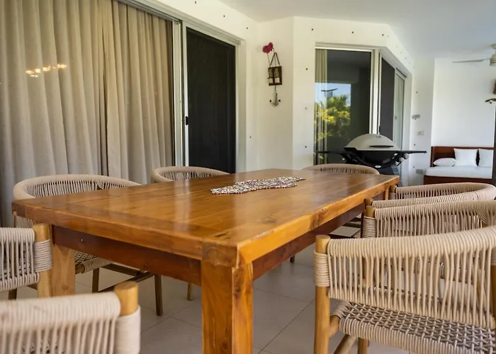 Stunning Ocean Front By Boutique Apartamento Playa del Carmen